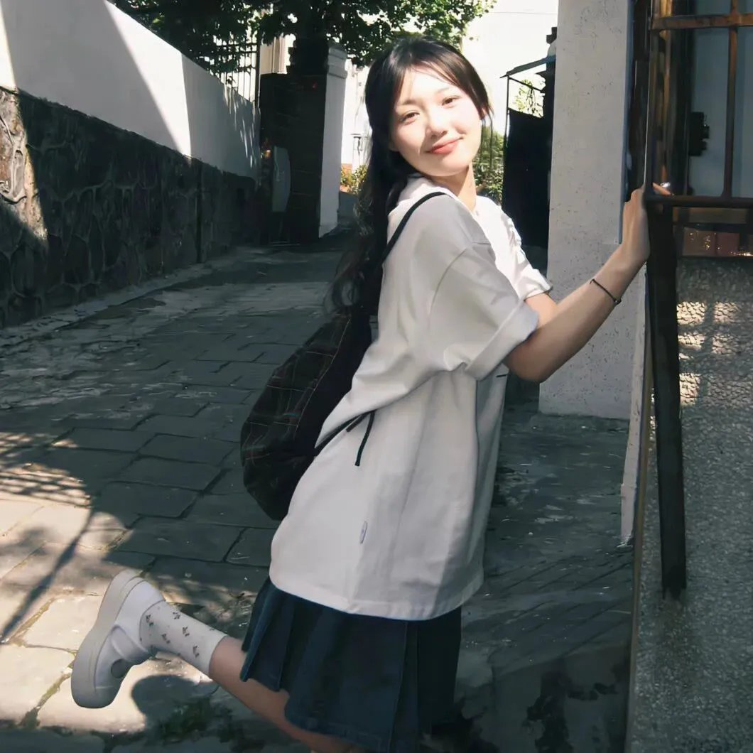 带剑的小孩